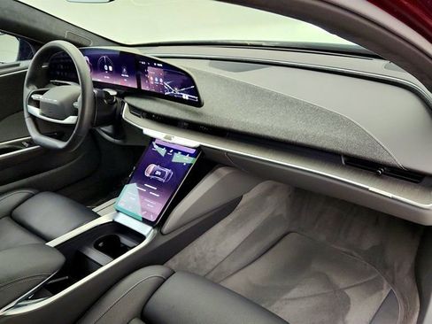 Used 2024 Lucid Air Pure RWD image 28