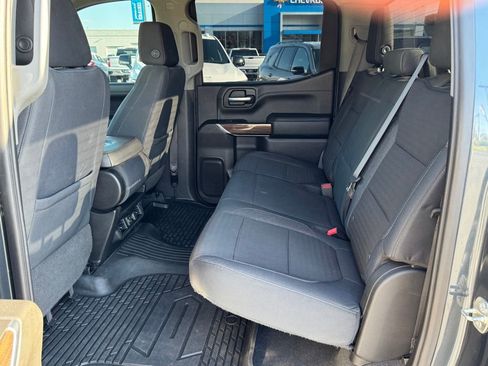 Used 2019 Chevrolet Silverado 1500 LT Trail Boss w/ Bed Protection Package AWD/4WD image 18