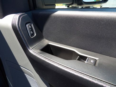 Used 2024 Ford F550 2WD Crew Cab Super Duty image 39