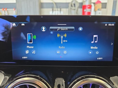 Certified 2025 Mercedes-Benz GLB 250 image 23