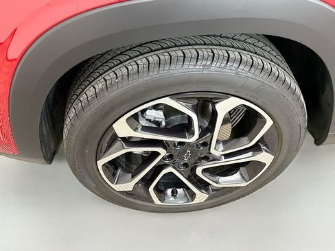Used 2026 Chevrolet Trax RS w/ Sunroof Package image 32