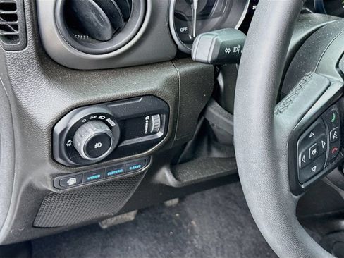 Used 2023 Jeep Wrangler Unlimited w/ Sun & Screen Package AWD/4WD image 11