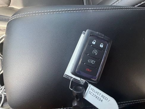 Used 2025 Jeep Grand Cherokee Limited w/ Luxury Tech Group II RWD image 53