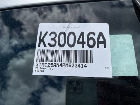 Certified 2023 Toyota Tacoma TRD Off-Road AWD/4WD image 25