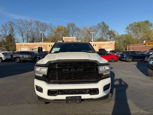 Used 2019 RAM 2500 Limited AWD/4WD image 2