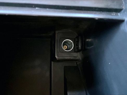 Used 2024 Ford Expedition Max XLT image 33