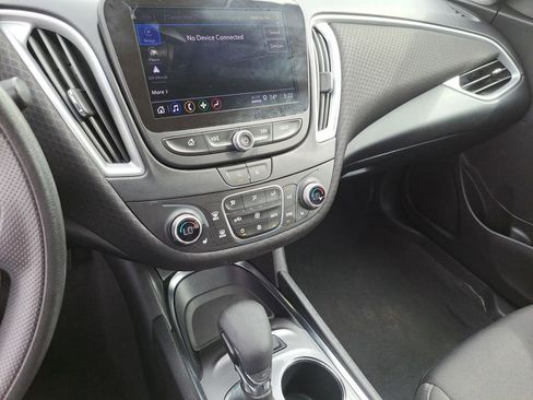 Used 2024 Chevrolet Malibu LT FWD image 26