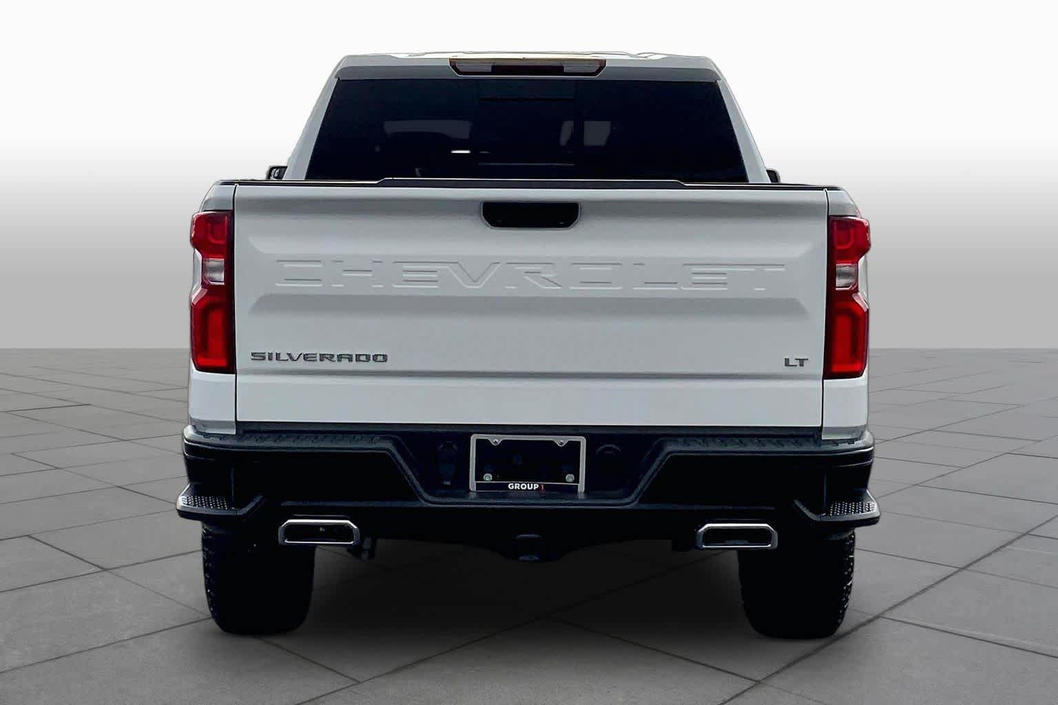 Used 2024 Chevrolet Silverado 1500 LT Trail Boss w/ Convenience Package II AWD/4WD image 5