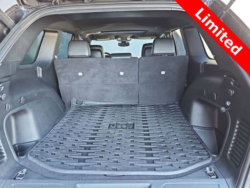 Used 2021 Jeep Grand Cherokee Limited w/ Premium Lighting Group image 23