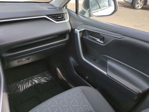 Used 2023 Toyota RAV4 AWD Hybrid image 16