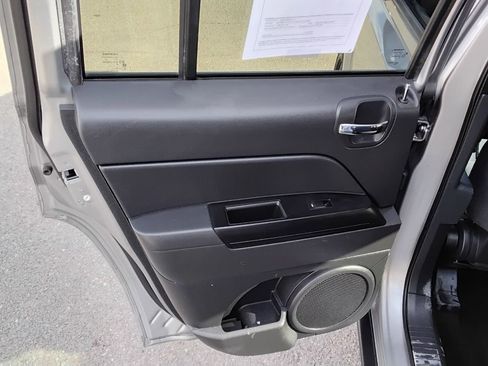 Used 2015 Jeep Patriot Sport w/ Power Value Group image 18