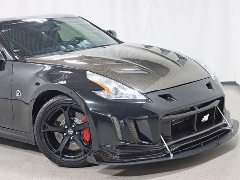 Used 2013 Nissan 370Z NISMO image 2
