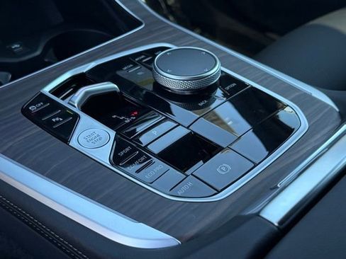 New 2026 BMW X5 sDrive40i w/ Premium Package image 24