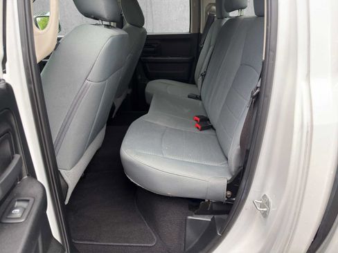 Used 2018 RAM 1500 Express w/ Express Value Package AWD/4WD image 17