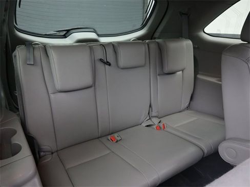 Certified 2019 Toyota Highlander Limited Platinum image 27