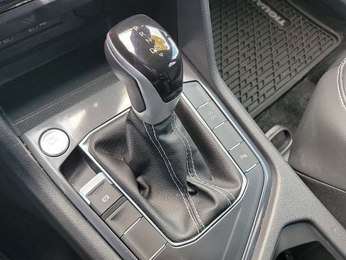 Used 2024 Volkswagen Tiguan SE R-Line FWD image 27