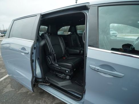 Used 2023 Honda Odyssey Sport image 21