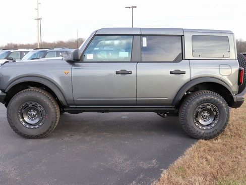 New 2025 Ford Bronco Badlands w/ Sasquatch Package image 4