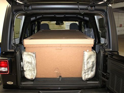 New 2026 Jeep Wrangler Unlimited Sport image 27