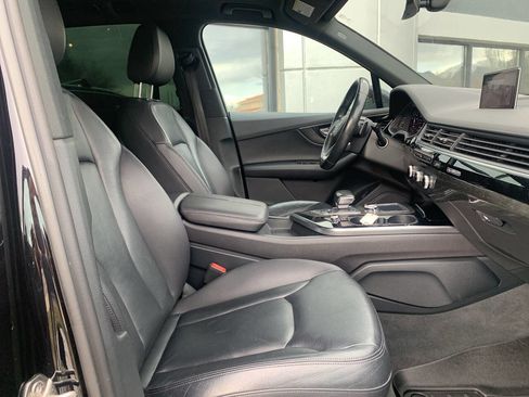 Used 2017 Audi Q7 3.0T Premium Plus w/ Premium Plus Package image 14