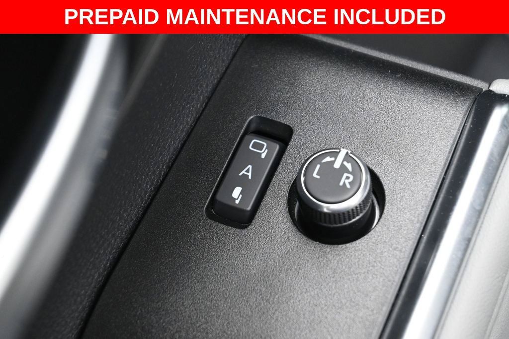 Certified 2026 Toyota Highlander Platinum AWD/4WD image 12