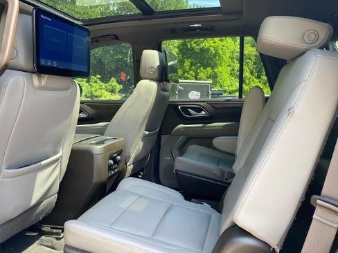Used 2023 Chevrolet Tahoe LT w/ Luxury Package AWD/4WD image 23