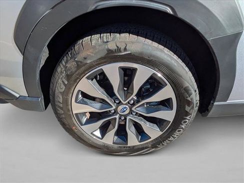 Certified 2024 Subaru Outback Limited image 9