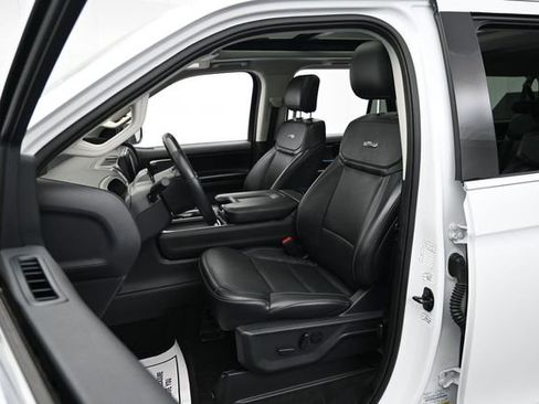 Certified 2025 Ford Expedition Max Platinum AWD/4WD image 11