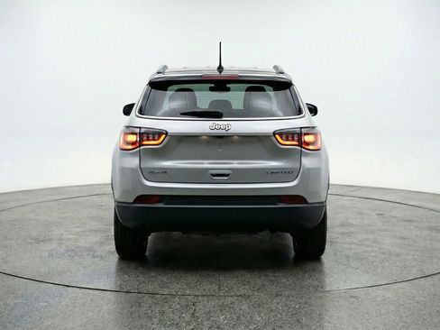 Used 2025 Jeep Compass Limited AWD/4WD image 7