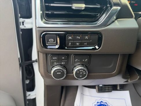 New 2026 GMC Yukon Elevation w/ LPO, Floor Liner Package AWD/4WD image 19