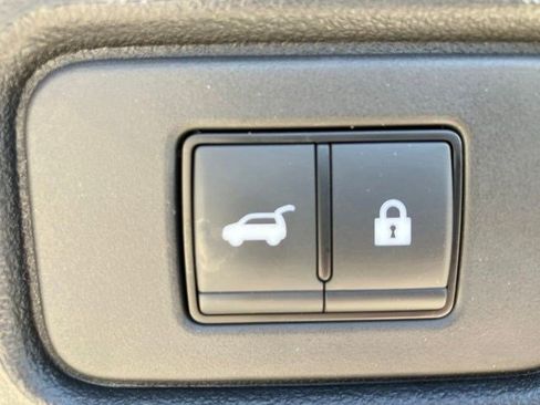 Used 2025 Nissan Pathfinder Platinum w/ Cargo Package AWD/4WD image 26