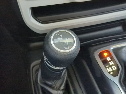 Used 2019 Jeep Wrangler Unlimited Sport S AWD/4WD image 23
