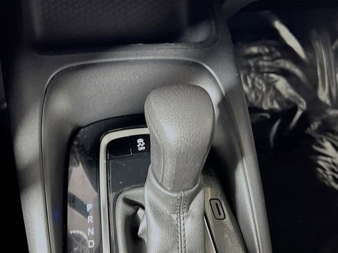 Used 2023 Toyota Corolla LE image 23