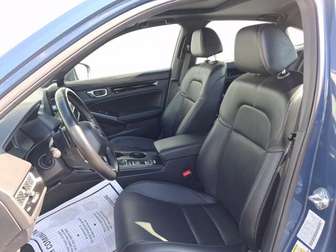 Used 2025 Honda Civic Sport image 5