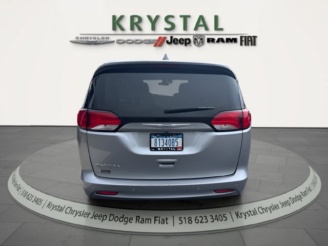 Certified 2018 Chrysler Pacifica Touring w/ Security Group FWD image 5