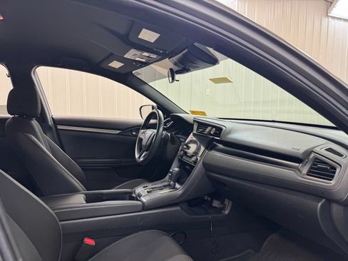 Used 2021 Honda Civic Sport image 25