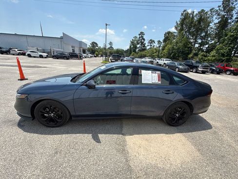 Used 2025 Honda Accord SE image 5