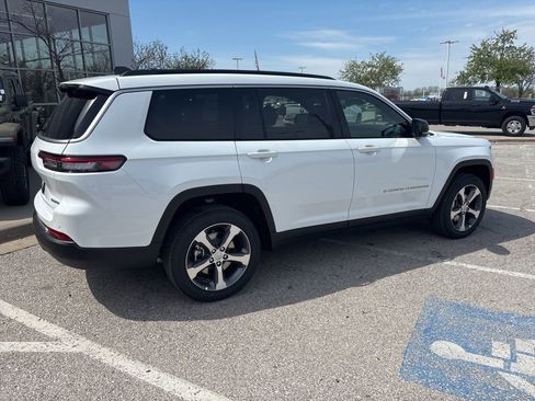 New 2026 Jeep Grand Cherokee L Limited AWD/4WD image 29