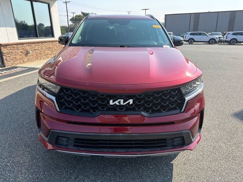 Used 2023 Kia Sorento S FWD image 12