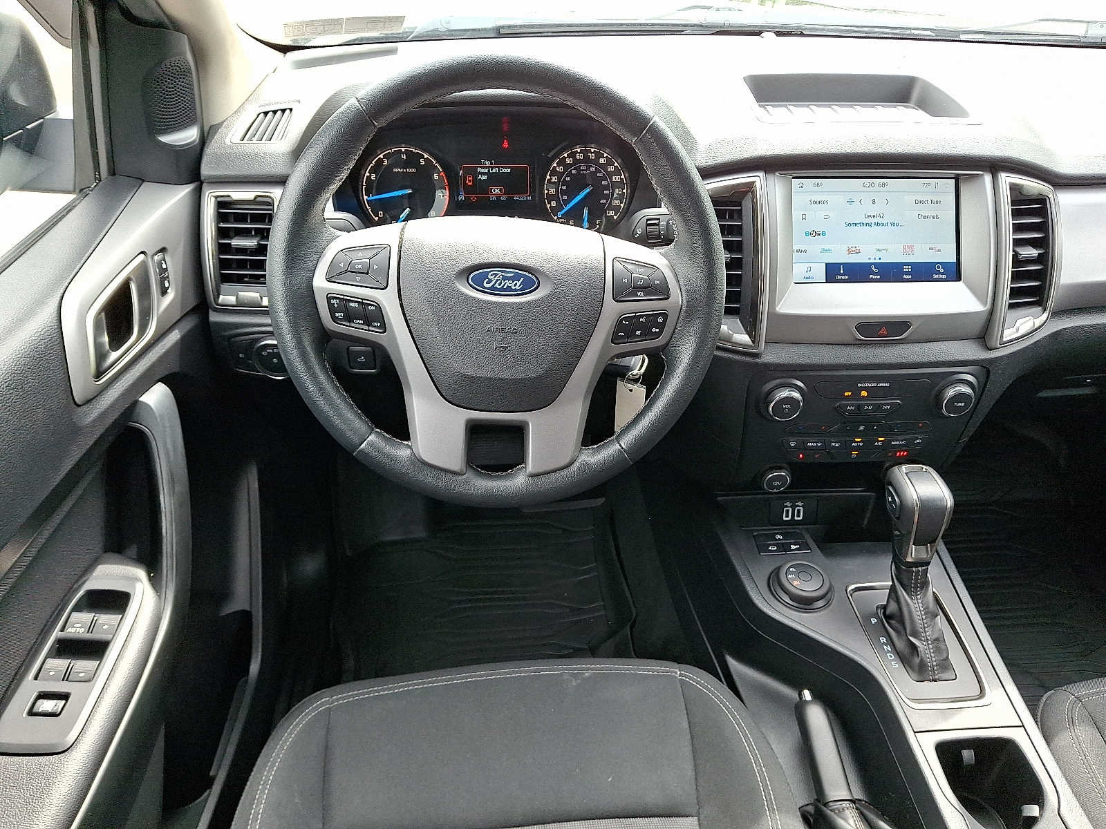Used 2020 Ford Ranger XLT w/ Equipment Group 302A Luxury AWD/4WD image 11