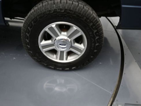 Used 2005 Ford F150 XLT AWD/4WD image 9