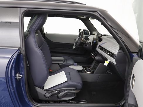 New 2026 MINI Cooper S image 18