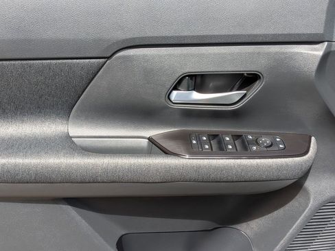 New 2026 Nissan Kicks SV FWD image 11