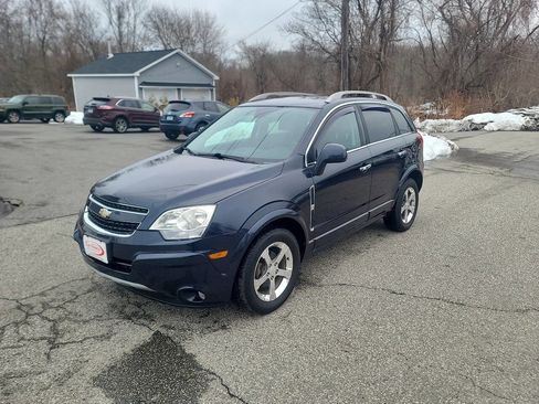 Used 2014 Chevrolet Captiva Sport LT w/ Convenience Package FWD image 4