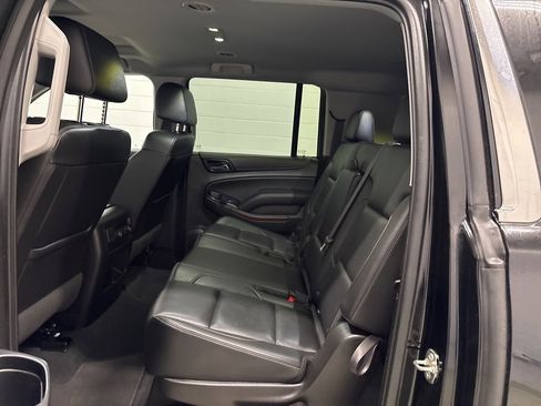 Used 2020 GMC Yukon XL SLT image 11
