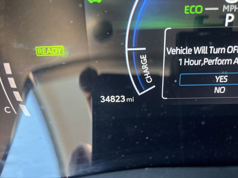 Used 2025 Toyota Camry LE image 22