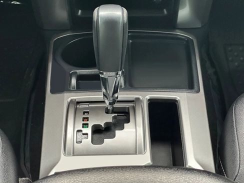 Used 2018 Toyota 4Runner SR5 RWD image 15