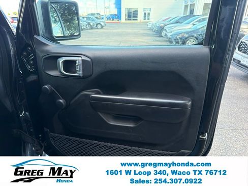 Used 2021 Jeep Wrangler Unlimited Sport AWD/4WD image 25