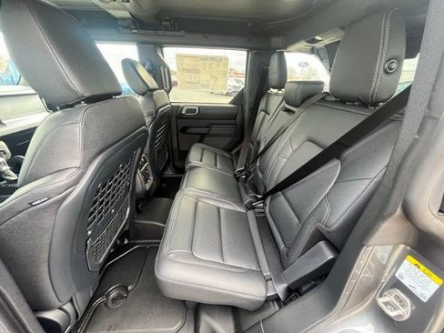 New 2025 Ford Bronco Badlands AWD/4WD image 8