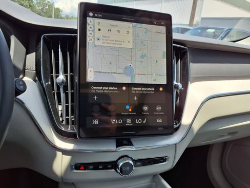 New 2026 Volvo XC60 B5 Ultra w/ Protection Package Premier image 15